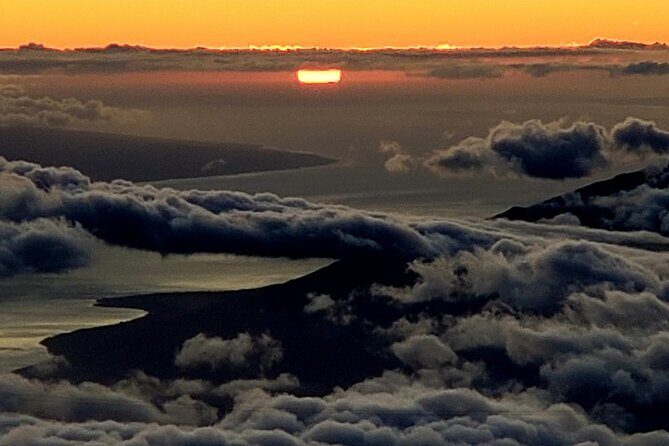 Haleakala Sunset and Astronomy Tour - Whats Included and Whats Not