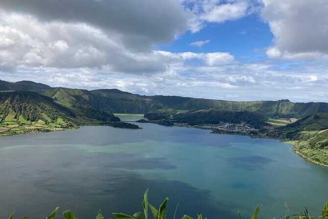 Half-Day 4x4 Tour to Lagoa das Sete Cidades - Weather and Practical Considerations