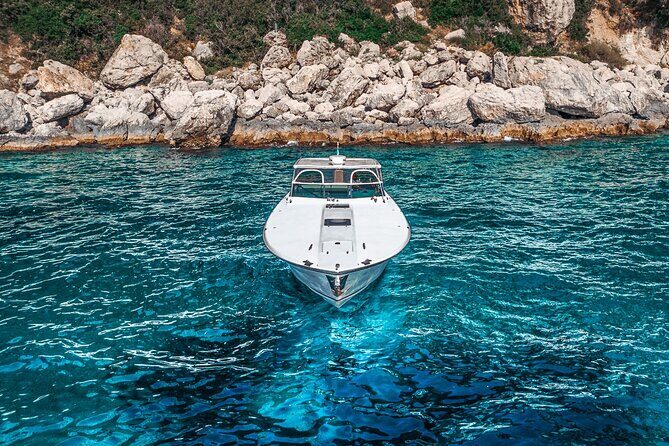 Half day around Capri by Itama 38 speedboat - Who Will Love This Tour?