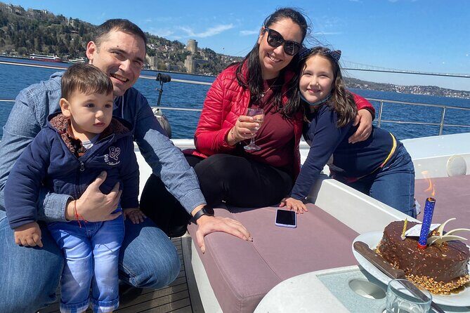 Half Day Bosphorus Cruise with Stopover on Asian Side - FAQs