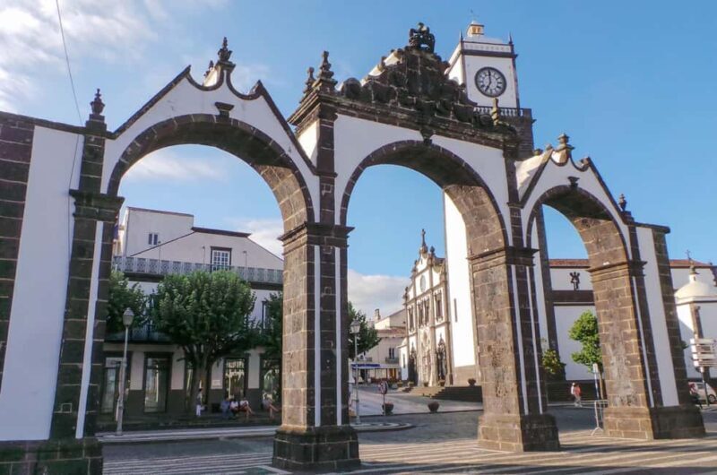Half Day City Tour in Beautiful Ponta Delgada DE/EN/PT - The Value of a Guided Walking Tour