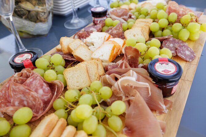 Half Day Cruise 3H Morning or Afternoon - West Rock Formations - Who Should Consider This Tour?