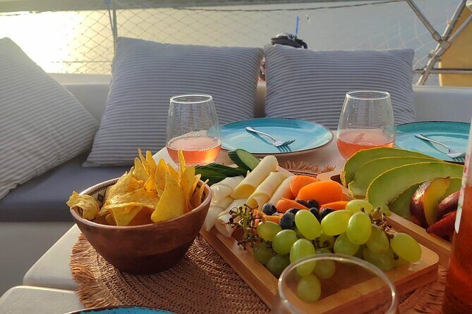 Half day cruise between the Turquoise Shades with Paros Sail - Key Points