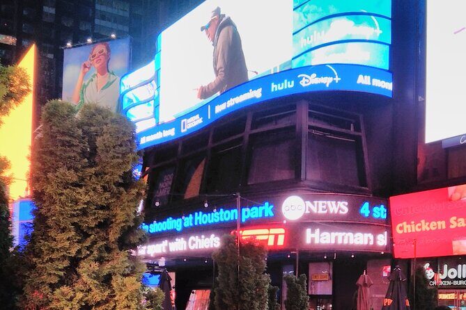 Half Day Guided Evening Walking Tour in Time Square, New York - The Sum Up