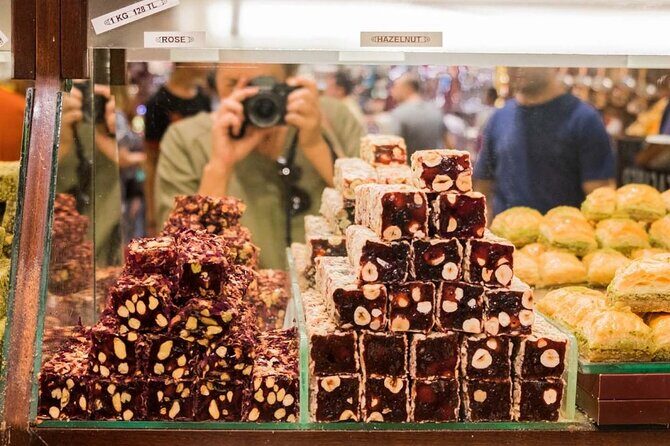 Half-Day Istanbul Private Food Tour & Culinary Experience - Visiting the Spice Market (Misir Carsisi)