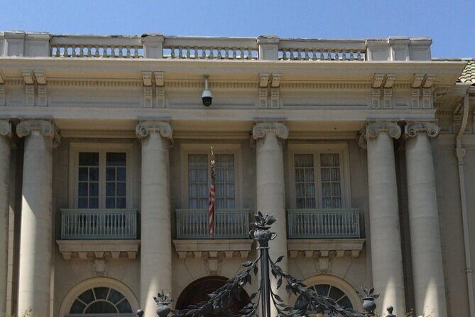 Half-Day Los Angeles Historic Districts Private Guided Tour - Hancock Park and the Fossils