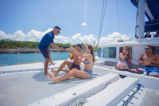 Half Day Luxury Sailing Experience in Riviera Maya with Open Bar - What Do the Reviews Say?