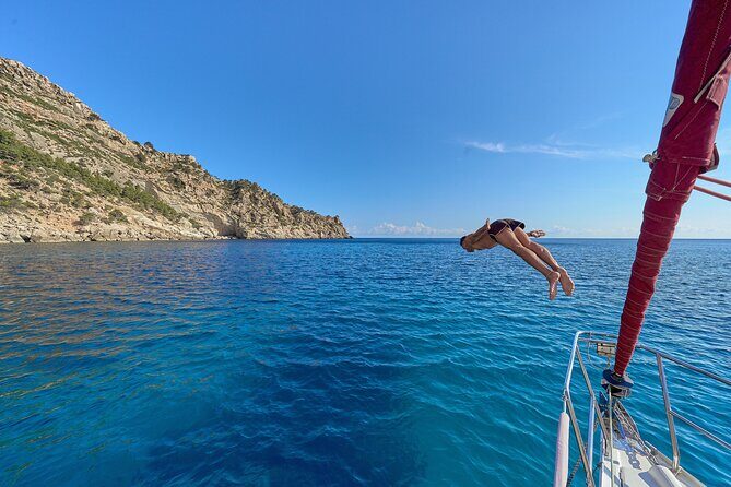 Half day on a private sailboat in Mallorca (port d'andratx) - FAQs