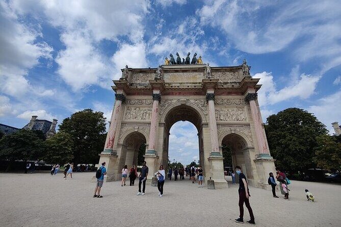 Half Day Paris Tour with Hotel pickup and drop - FAQs