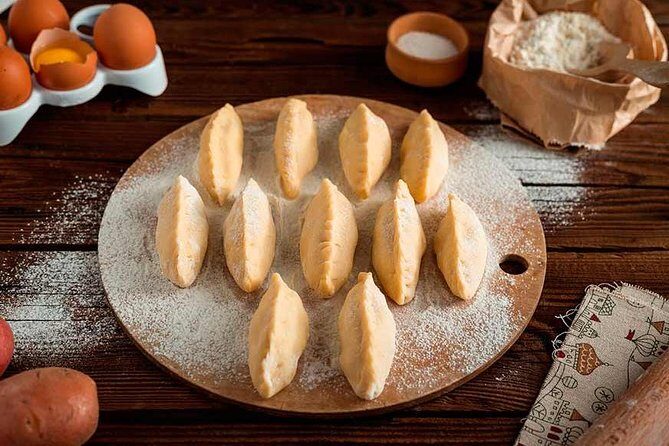 Half-Day Polish Food Walking Tour with Guide and Dinner - Key Points