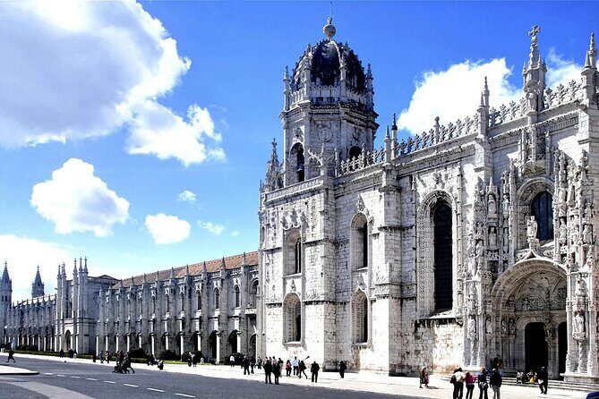 Half-Day Premium Tour of Lisbon - An In-Depth Look at the Lisbon Half-Day Premium Tour