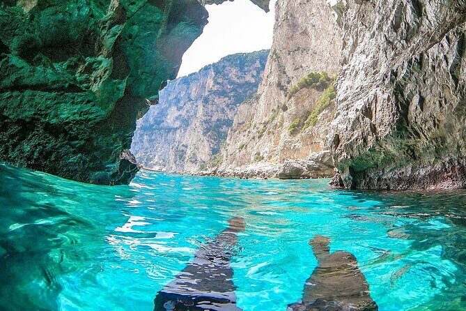 Half Day Private Boat Tour of Capri - FAQ