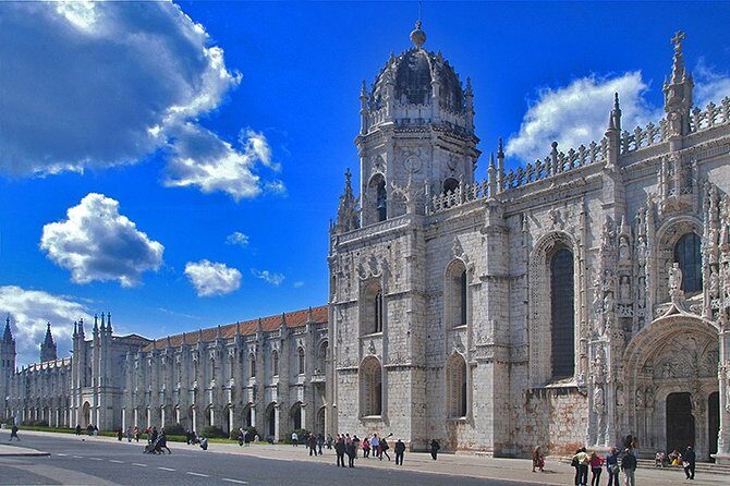 Half day private tour of Lisbon - FAQ
