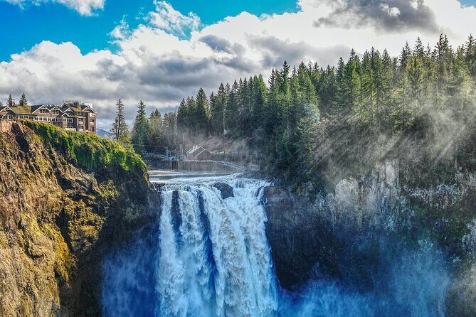 Half-Day Private Tour of Snoqualmie Falls with Pick Up - The Experience in Detail