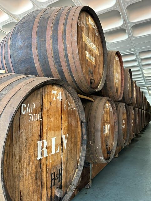 Half Day tour with Madeira Wine tasting - Key Points