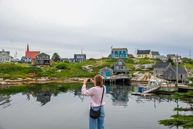 Halifax: Peggy's Cove, Citadel and Titanic Cemetery Tour - FAQs