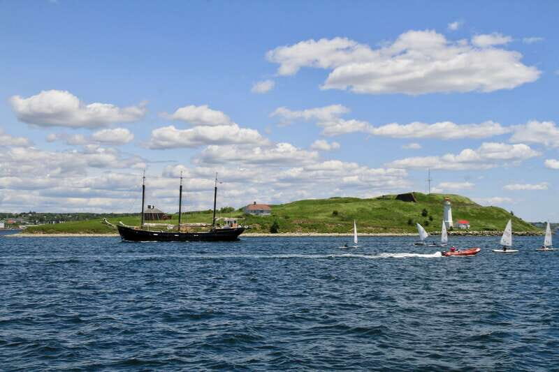 Halifax: Tall Ship Harbor Sailing Cruise with Live Music - Food and Drinks