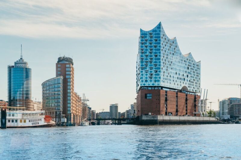 Hamburg: 1.5-Hour Harbor and Speicherstadt Day Cruise - Who Should Consider This Tour?