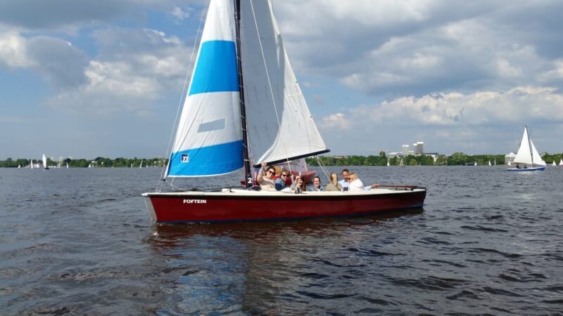 Hamburg: 1.5-Hour Sailing Sightseeing Tour on Aussenalster - FAQs