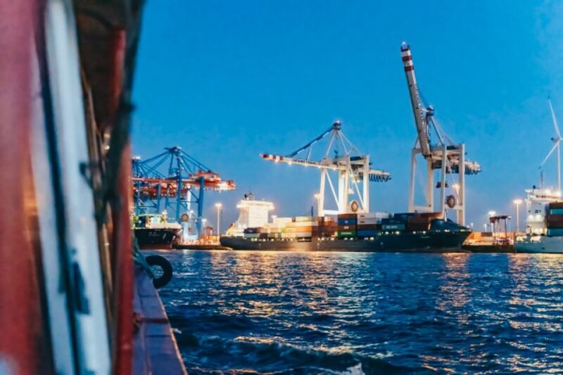 Hamburg: 1.5h Grand Harbor Evening Lights Cruise - Final Thoughts