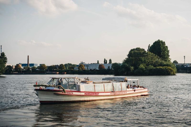 Hamburg: 1-Hour Harbor Cruise - Language Reality Check: German Over Speakers, English via App