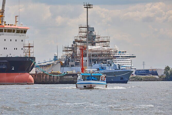 Hamburg: 1-hour harbor tour - What travelers are saying