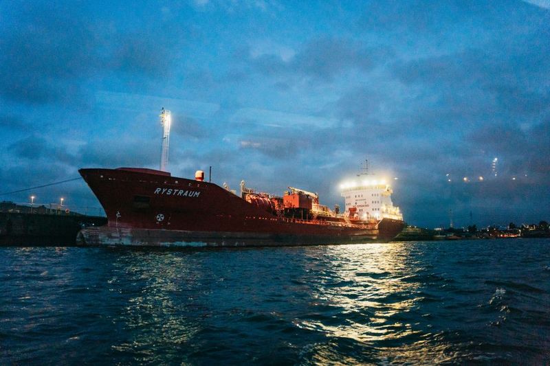 Hamburg: 90-Minute Evening Lights Harbor Cruise - Undercover Areas and Weather: You’re Covered, but Dress for the Water
