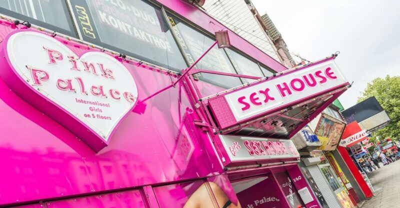 Hamburg: Adults Only Reeperbahn Tour - What the Tour Covers