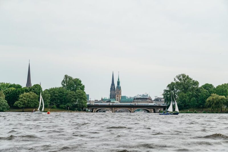 Hamburg: Alster River Sailing Tour on a 2-Masted Sailboat - Setting the Scene: What to Expect from the Tour