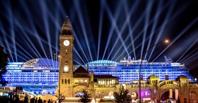 Hamburg at Night: Old Town & St Pauli Private Tour - Exploring Hamburg at Night: What to Expect