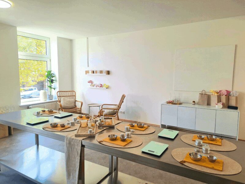 Hamburg: Body butter workshop with champagne - Key Points