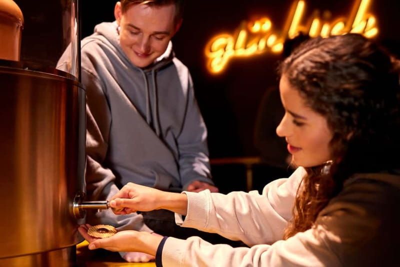 Hamburg: Chocoversum Guided Tour with Tastings - The tasting part: 6 samples that teach flavor changes