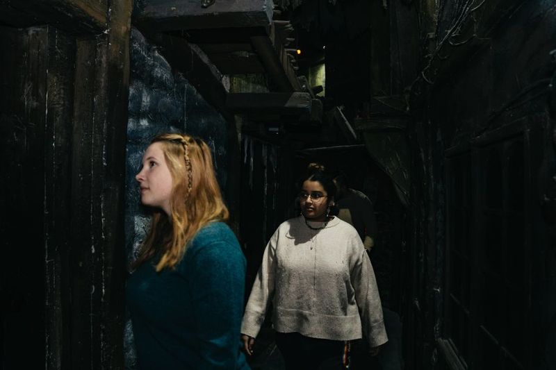 Hamburg: Hamburg Dungeon Admission Ticket - Close encounters: pirates, ghosts, and the worst traitors