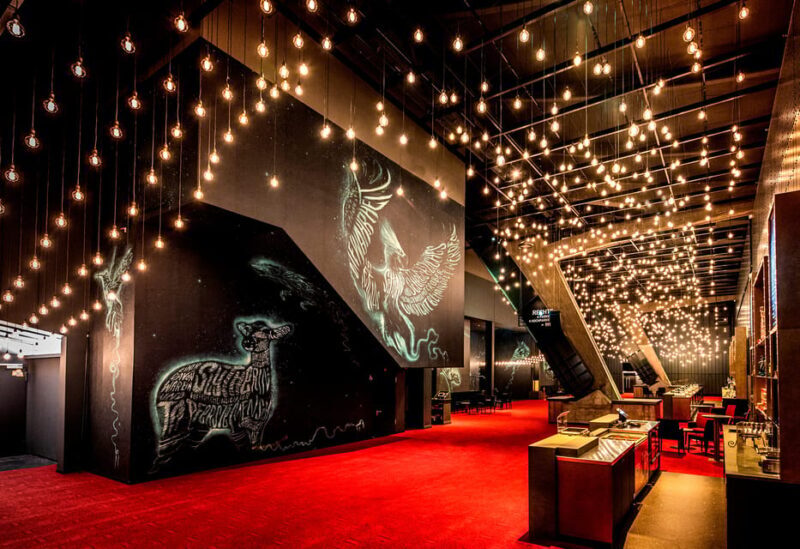 Hamburg: Harry Potter and the Cursed Child Theater - Who Will Love This?