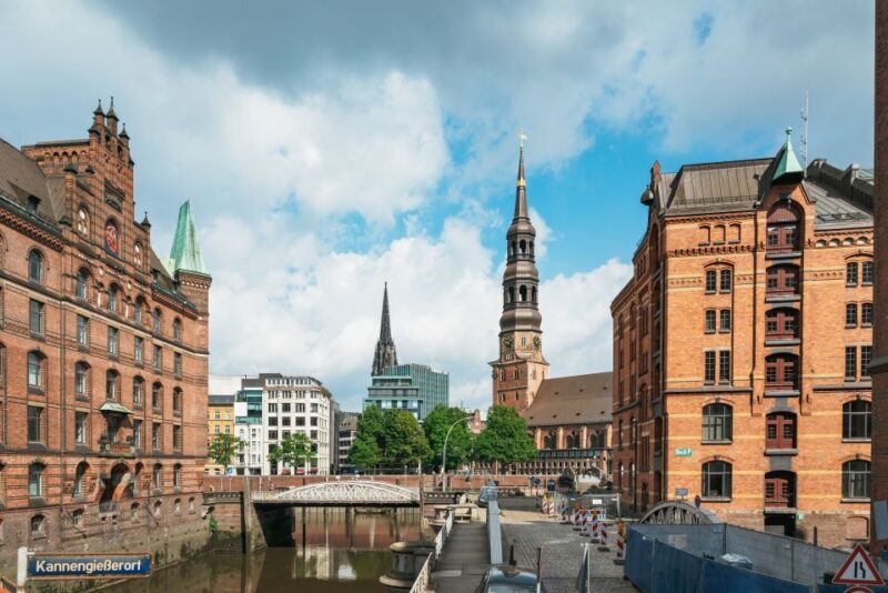 Hamburg: Line A Hop-On Hop-Off Sightseeing Tour - Why Consider the Hamburg Line A Tour?
