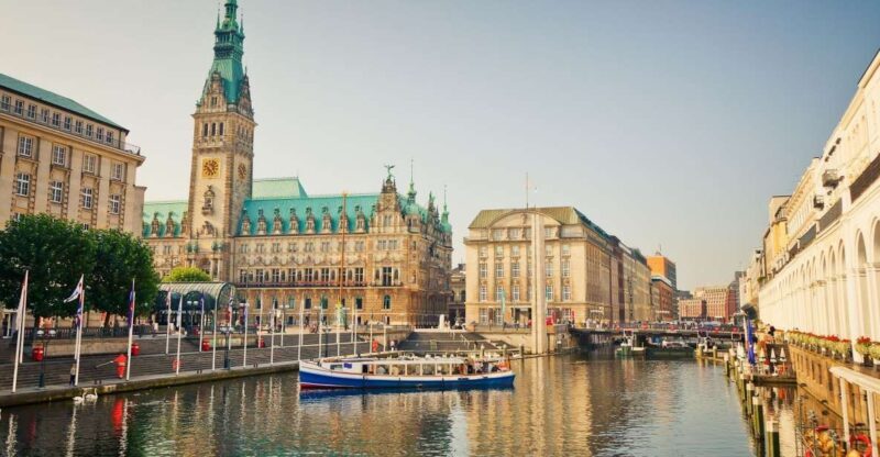 Hamburg: Old Town Highlights Private Walking Tour - An In-Depth Look at the Hamburg Old Town Highlights Tour