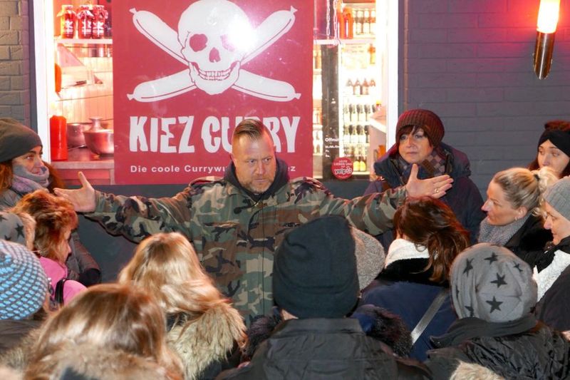 Hamburg: Olivia Jones Tour with Iconic Barker Fabian - Ask Anything: Why the Q&A Time Is Part of the Value