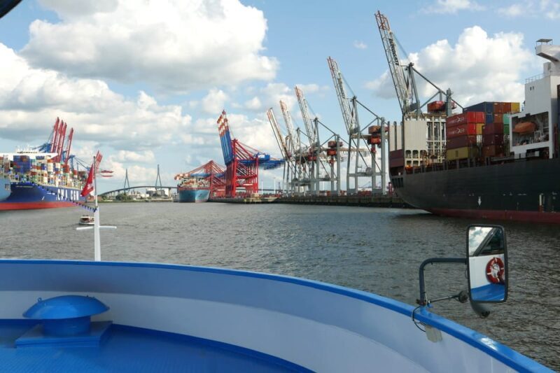 Hamburg: Party Harbor Cruise with Olivia Jones - Hamburg: Party Harbor Cruise with Olivia Jones – A Down-to-Earth Review