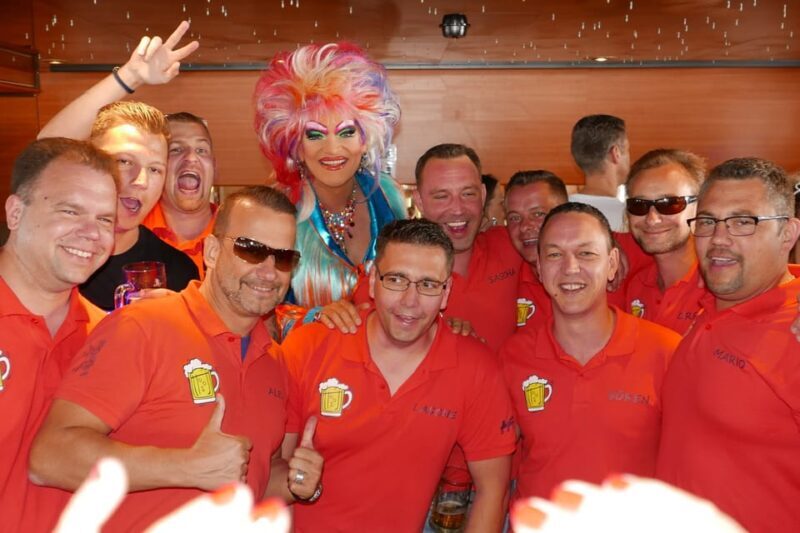 Hamburg: Party Harbor Cruise with Olivia Jones - The Overall Experience – Who Is It Best For?