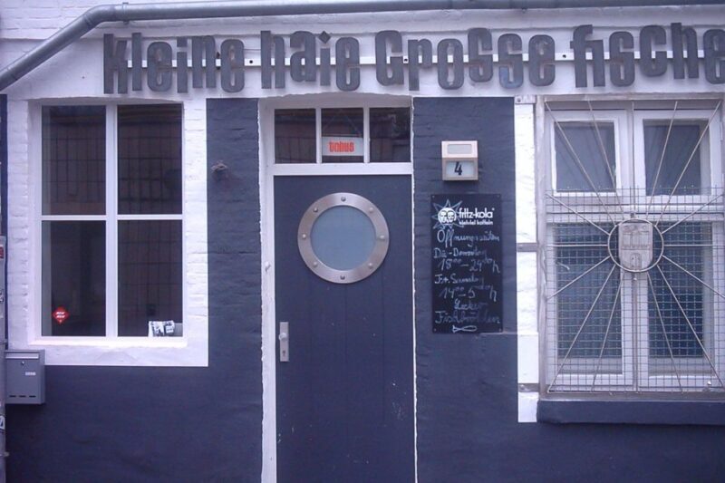 Hamburg: Private 75-Minute Tour of St. Pauli - Key Points