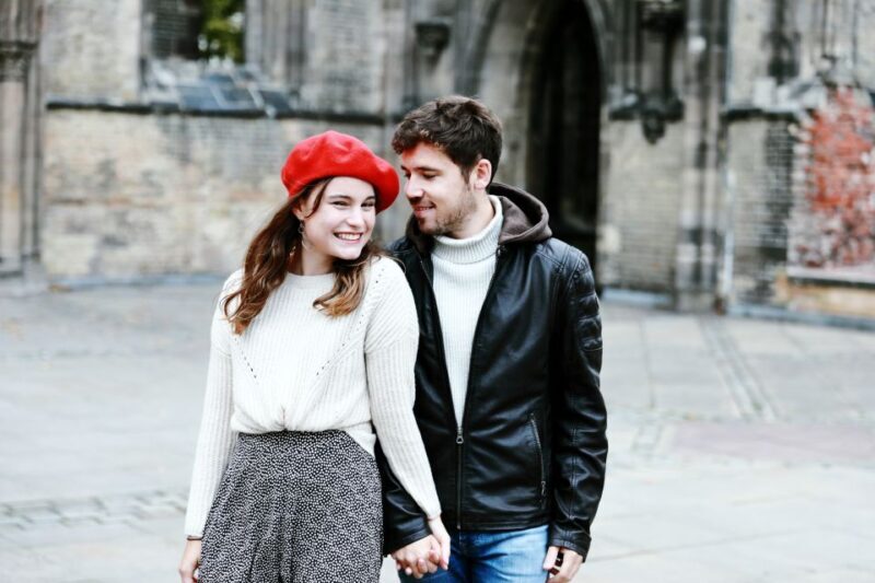 Hamburg: Private Couples' Photoshoot and Walking Tour - Key Points