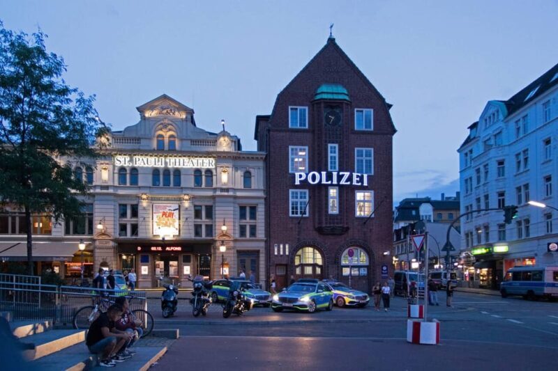 Hamburg: Private St. Pauli Red Light District Tour - Key Points