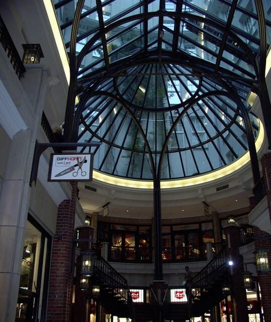 Hamburg: Private Tour Down Town around City Hall - An In-Depth Look at the Hamburg Old Town Tour