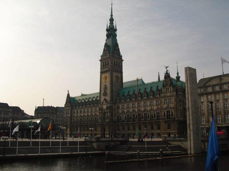 Hamburg: Private - Town Hall, Speicherstadt, Elbphilharmonie - Practical Details and Considerations