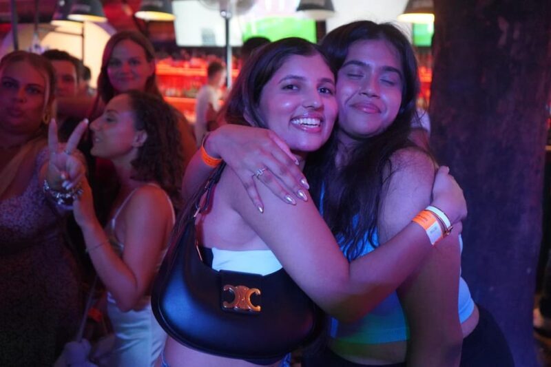 Hamburg: Reeperbahn Pub Crawl with Shots and Games - The Sum Up