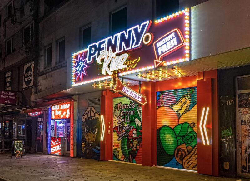 Hamburg: Safari tour in St. Pauli - What It Means for You