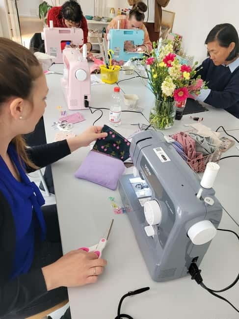 Hamburg: sew your own cosmetic bag as a souvenir from HH - The Location and Meeting Details