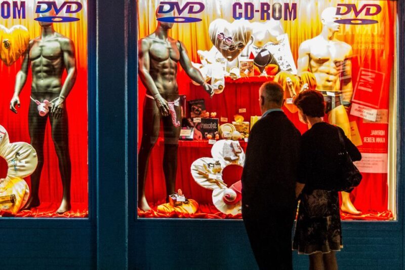 Hamburg: Sex and Crime in St. Pauli Tour for Ages 18 + - FAQ