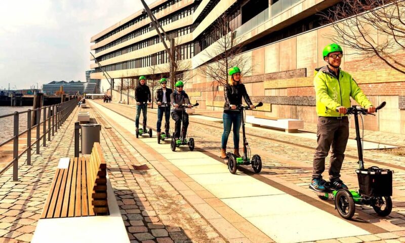 Hamburg: Sightseeing Tour with 'Scuddy' - 2h - The Sum Up