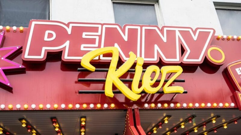 Hamburg: Sin & Sex Guided Tour of Reeperbahn - What Could Be Better